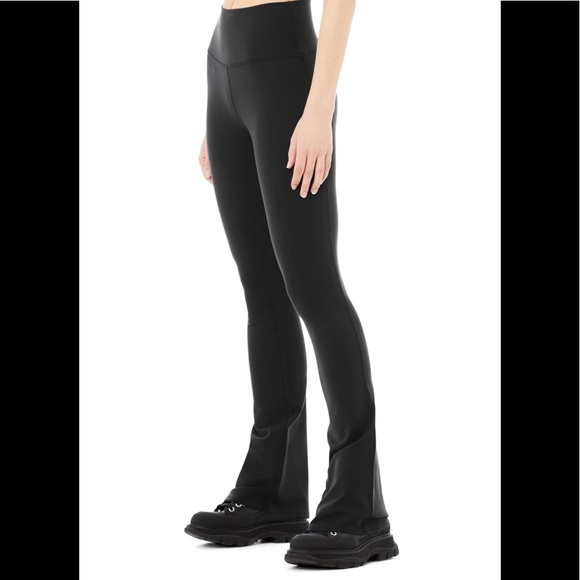 Alo Bootcut Legging